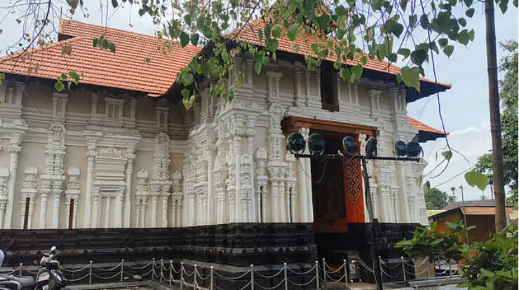 സ്വർണക്കൊള്ള കേസ് പോറ്റിയേയും മുരാരിയേയും ഒരുമിച്ച് ചോദ്യം ചെയ്യും