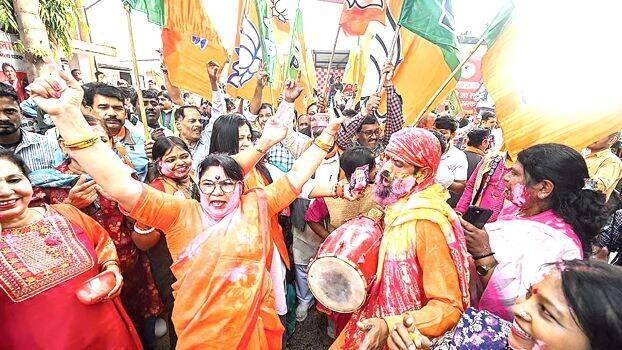 അപാരം, അത്യുജ്ജ്വലം, ബീ​ഹാ​റി​ൽ​ ​വീ​ണ്ടും​ ​എ​ൻ.​ഡി.എ, 243ൽ 202​ ​സീ​റ്റും തൂത്തുവാരി​​
